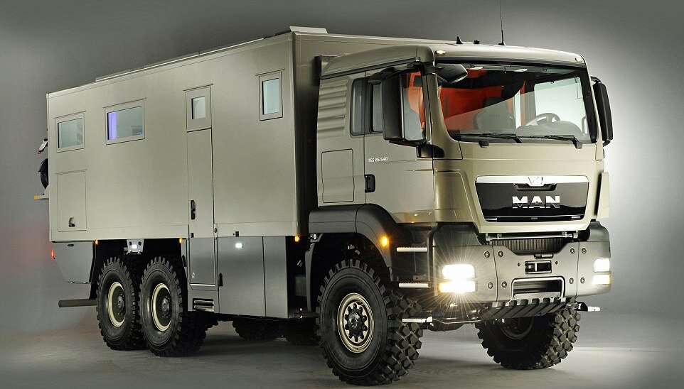 insanely-cool-18-tonne-rapture-proof-rv-is-ideal-for-people-who-like-going-to-warzonesftrd